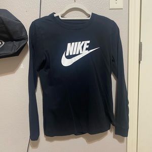 Nike long sleeve tee